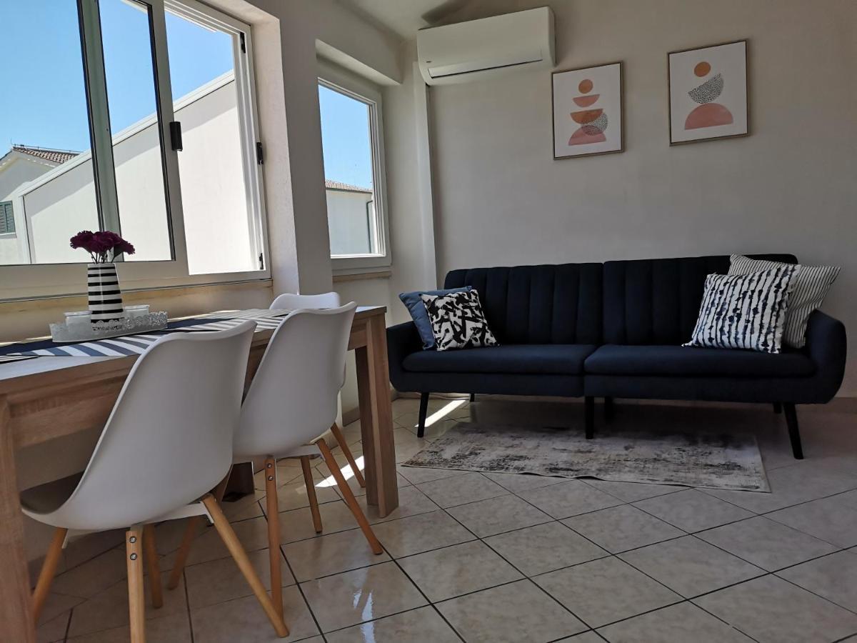 Apartmani Ljuba Rogoznica  Exteriér fotografie